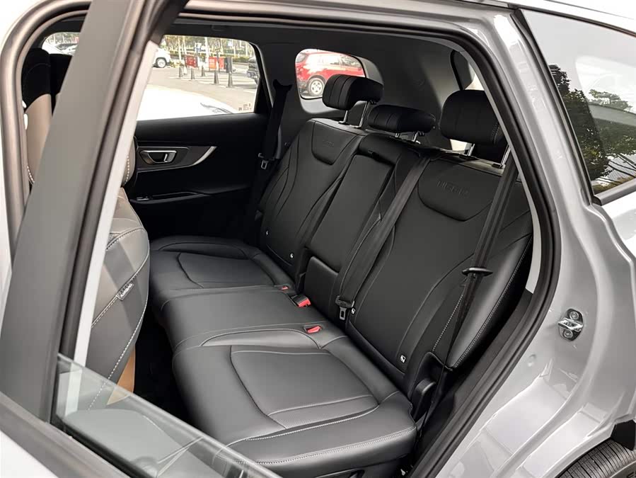 Chery Tiggo 8 PRO New Energy 2025 #31 Chery Tiggo 8 PRO New Energy 2025 car image #31