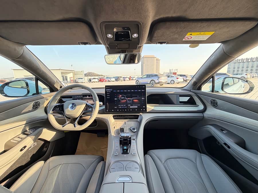 Denza N7 2023 car image #31