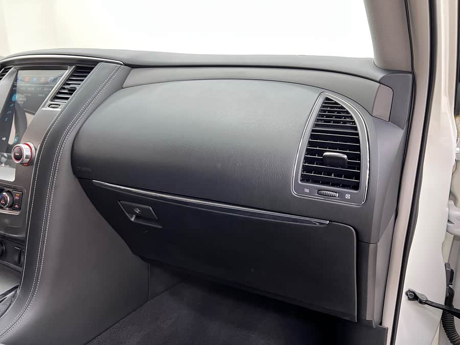 日产 途乐 2018 汽车图片 #31