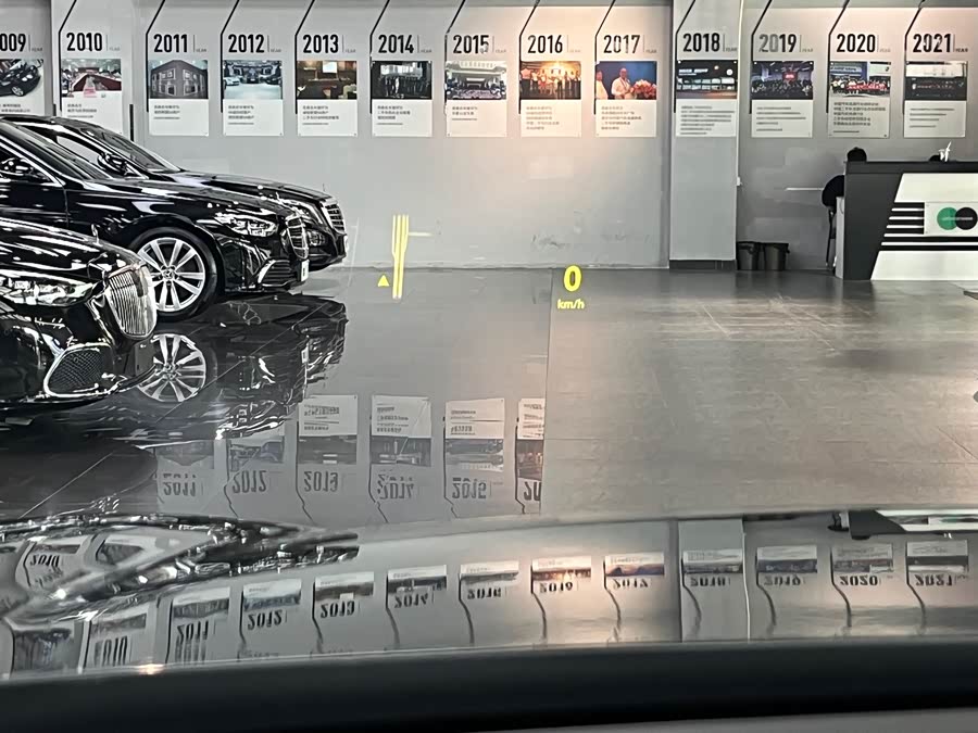 2025 car image #31