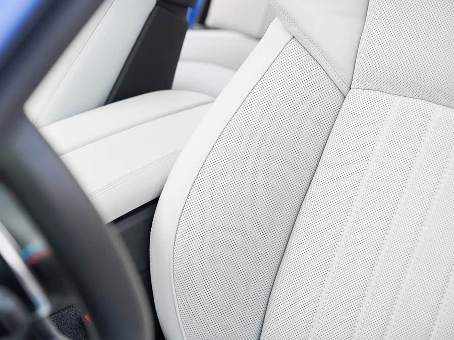 BMW M5 2012 #31 BMW M5 2012 car image #31