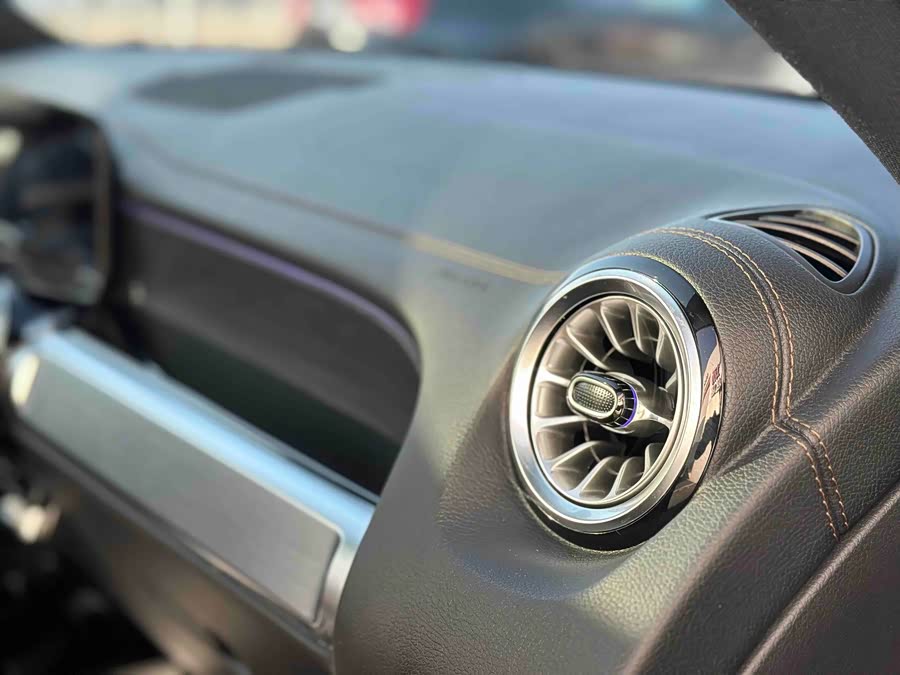 Mercedes-Benz GLB Class 2022 #31 Mercedes-Benz GLB Class 2022 car image #31