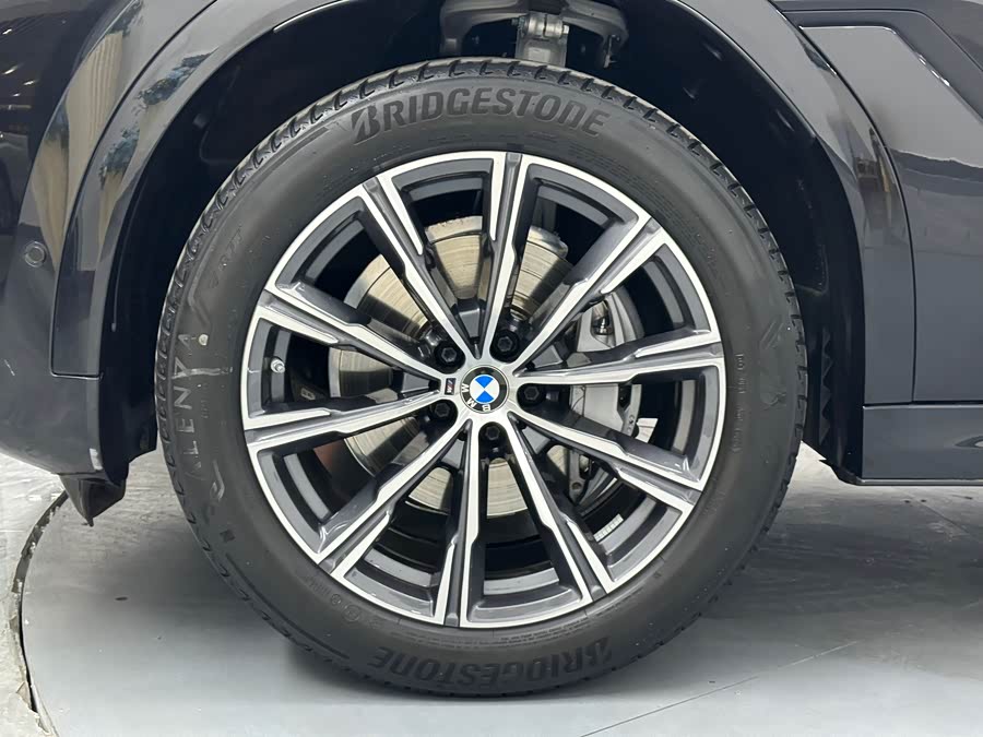 BMW X6 2022 immagine di auto #31