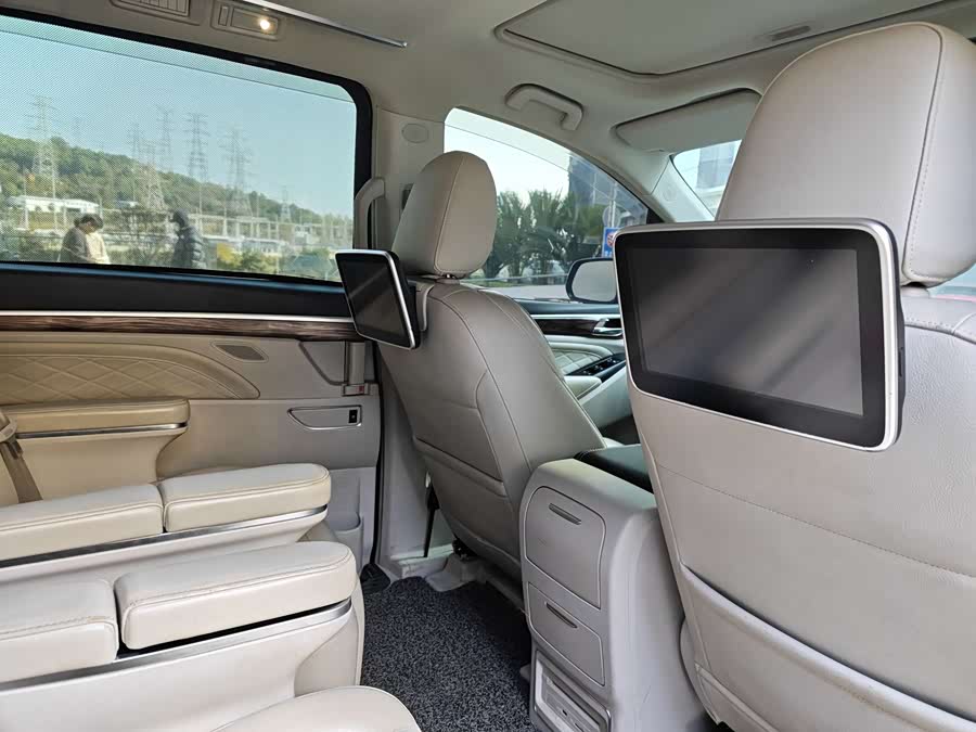 GAC Trumpchi M8 2018 car image #31