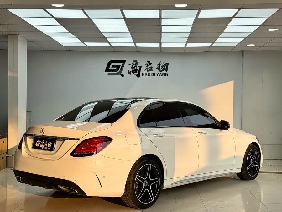 Mercedes-Benz C Class 2020 car image #31