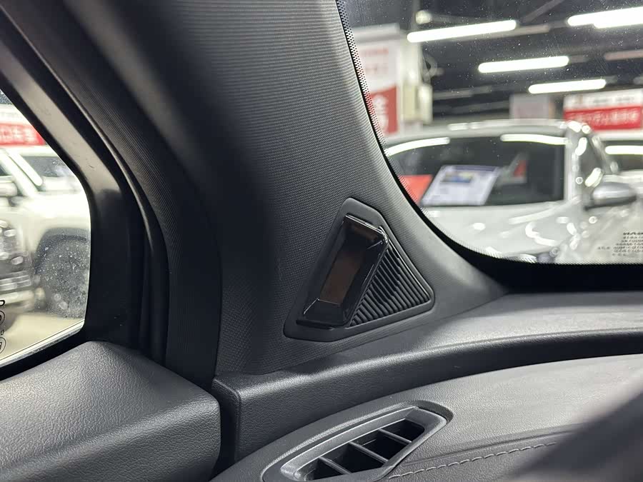 Changan UNI-T 2022 car image #31