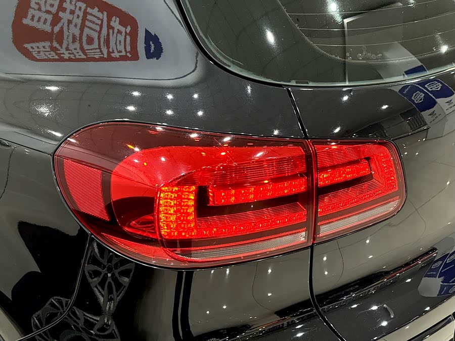 Volkswagen Tiguan 2014 car image #31