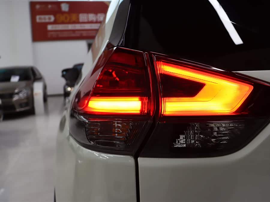 Nissan X-Trail 2020 car image #31