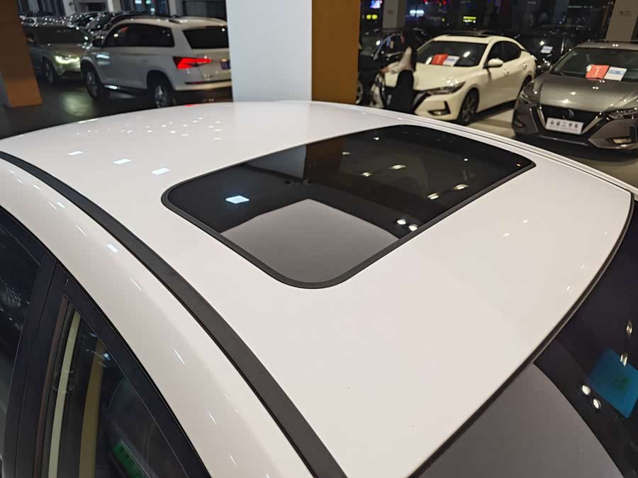 GEELY Emgrand 2017 #31 GEELY Emgrand 2017 car image #31