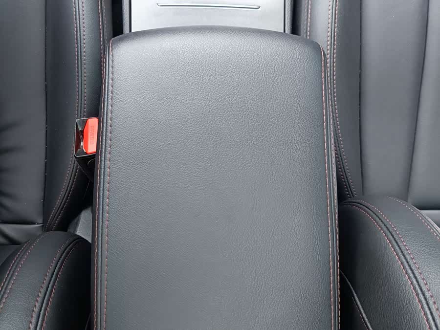 Haval H6 Coupe 2018 изображение автомобиля #31