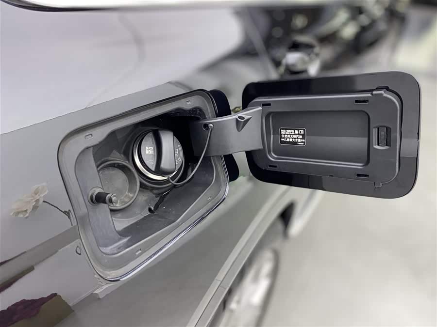 BMW X7 2021 car image #31