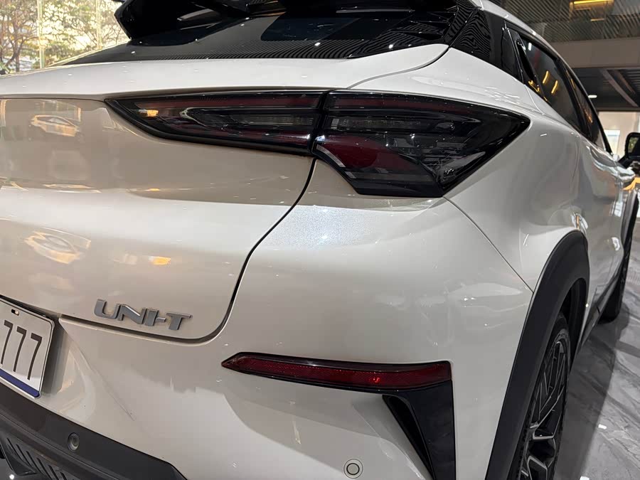 Changan UNI-T 2022 car image #31