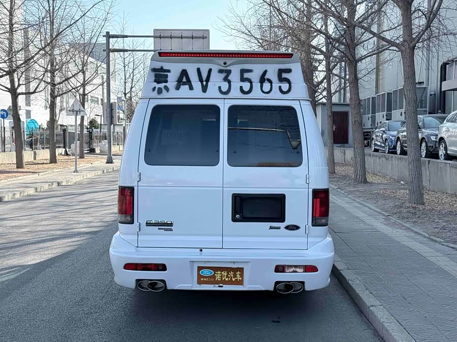 Ford E350 2015 #31 Ford E350 2015 car image #31