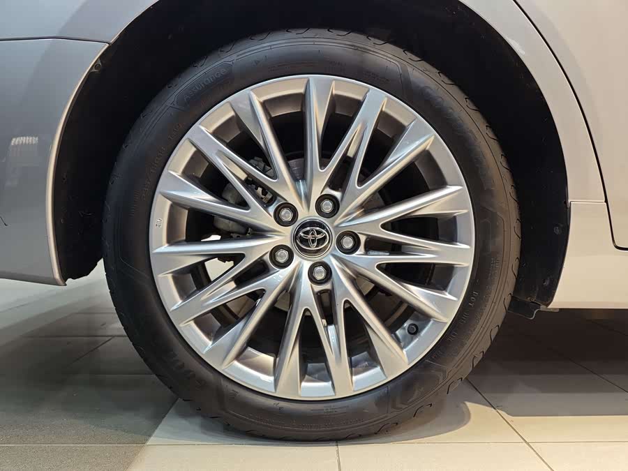 Toyota Avalon 2024 car image #31