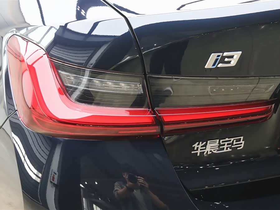 BMW i3 2024 car image #31