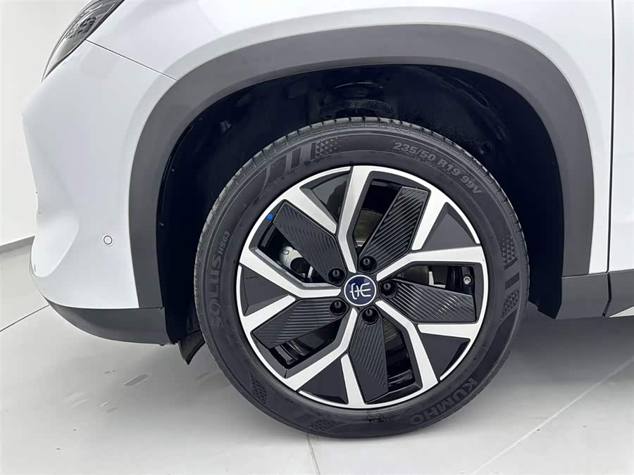 BYD SongL DM-i 2024 car image #31