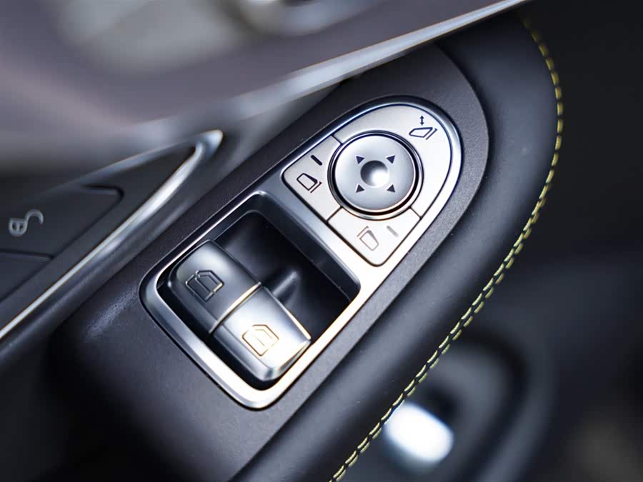 Mercedes-Benz C AMG 2021 #31 Mercedes-Benz C AMG 2021 صورة سيارة #31