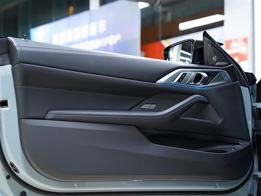 BMW M4 2024 imagem de carro #31