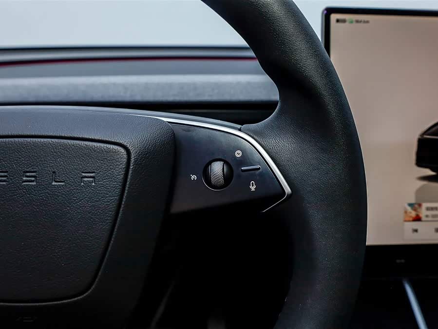 特斯拉 Model Y L 2025 汽车图片 #31