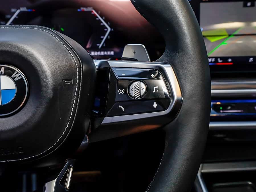 BMW 7 Series 2024 car image #31