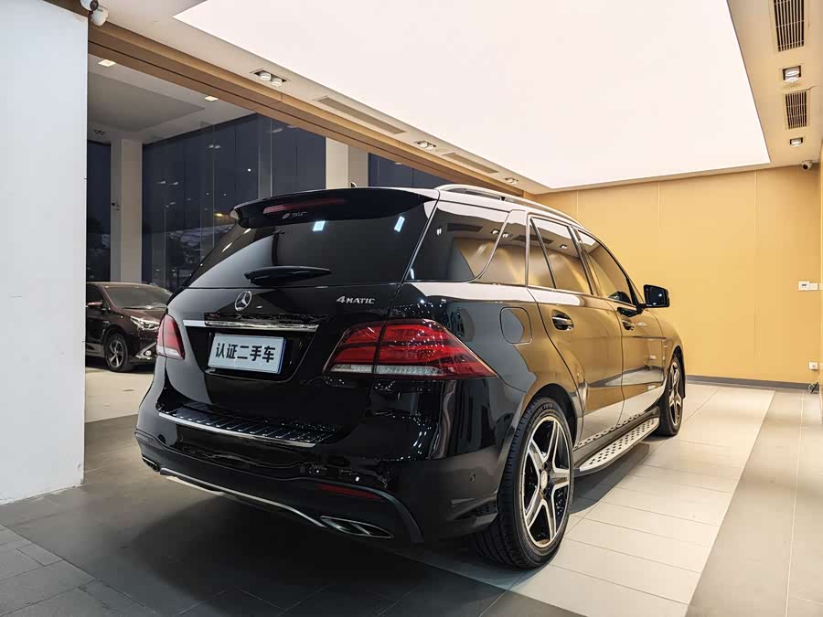 Mercedes-Benz GLE Class 2016 car image #31