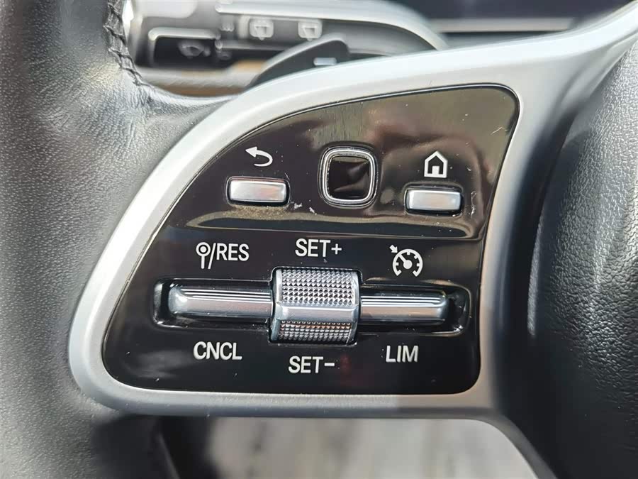 Mercedes-Benz GLE Class New Energy 2021 car image #31