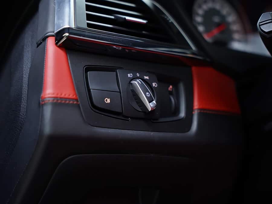 BMW M4 2018 immagine di auto #31