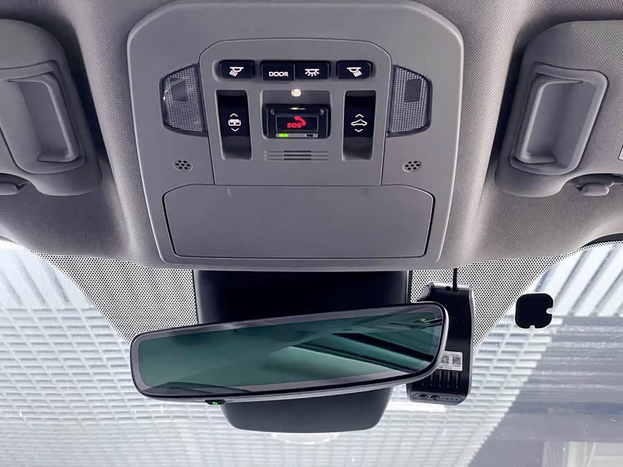 Toyota Highlander 2023 car image #31