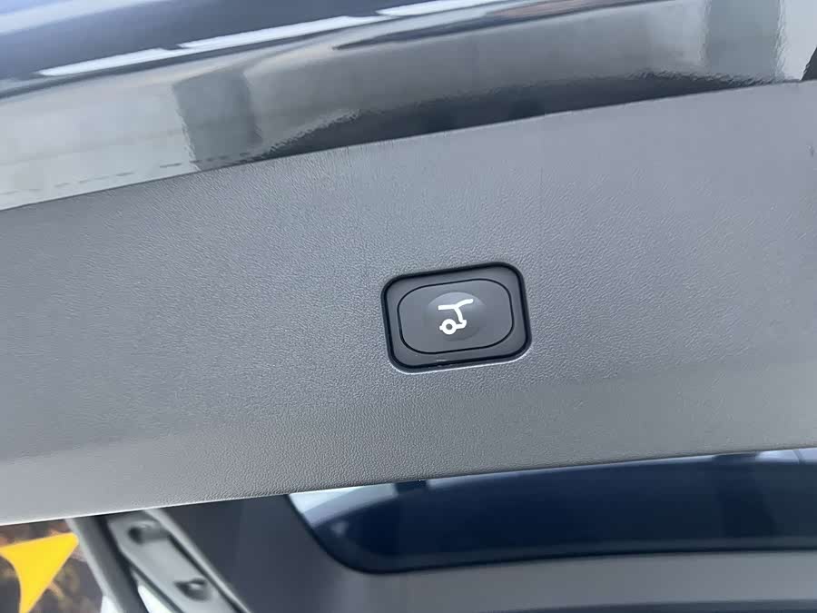 Ford Edge 2025 car image #31