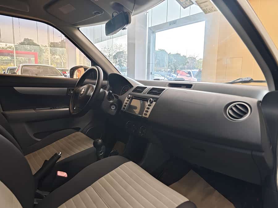 Suzuki Swift 2016 car image #31