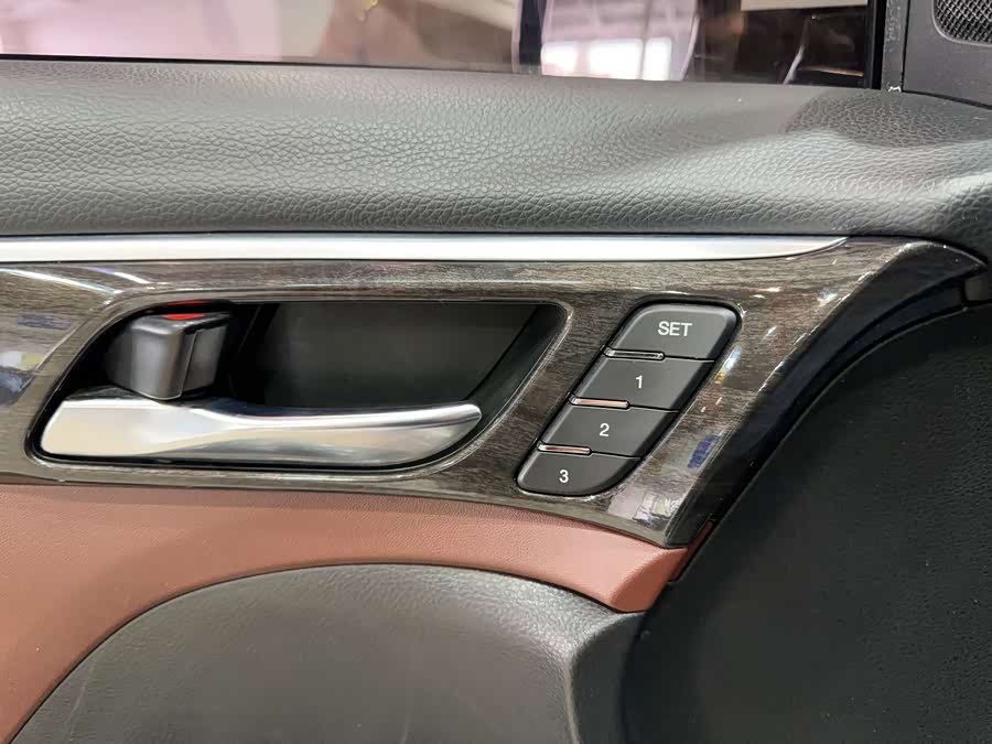 GAC Trumpchi GS8 2017 car image #31