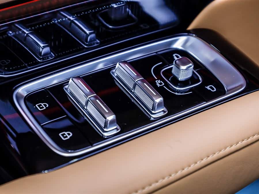 极氪 极氪9X 2026 汽车图片 #31