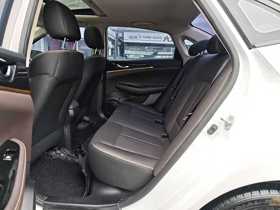 Changan Eado DT 2018 #31 Changan Eado DT 2018 car image #31