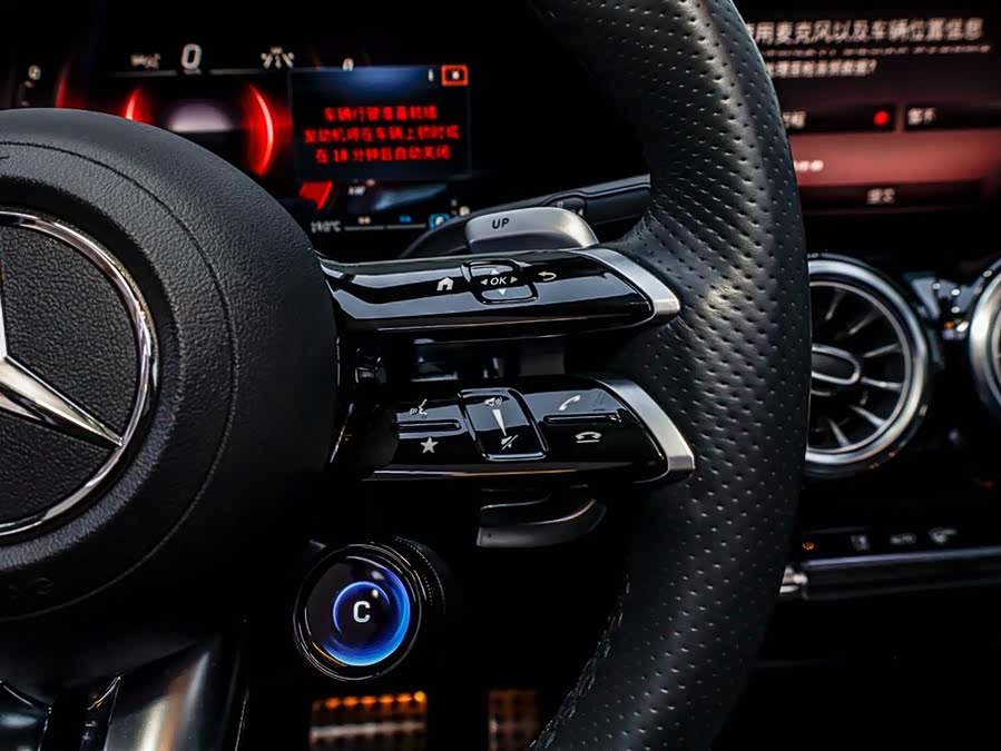 Mercedes-Benz GLA AMG 2023 #31 Mercedes-Benz GLA AMG 2023 image de voiture #31