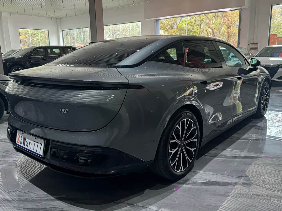 极氪 极氪007 2024 汽车图片 #31