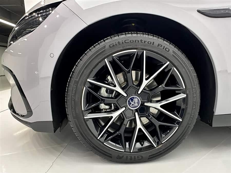 BYD Han 2025 car image #31