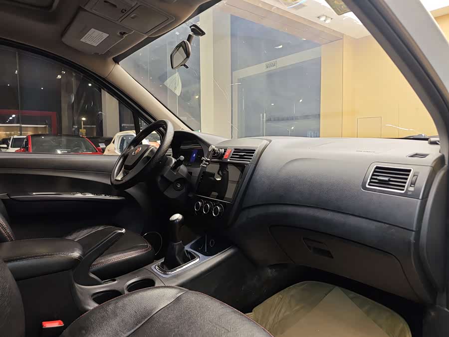 Forthing JOYEAR X5 2011 car image #31