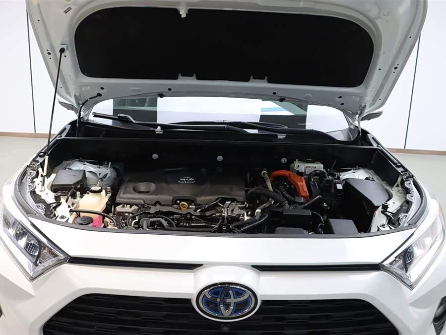Toyota RAV4 2020 car image #31