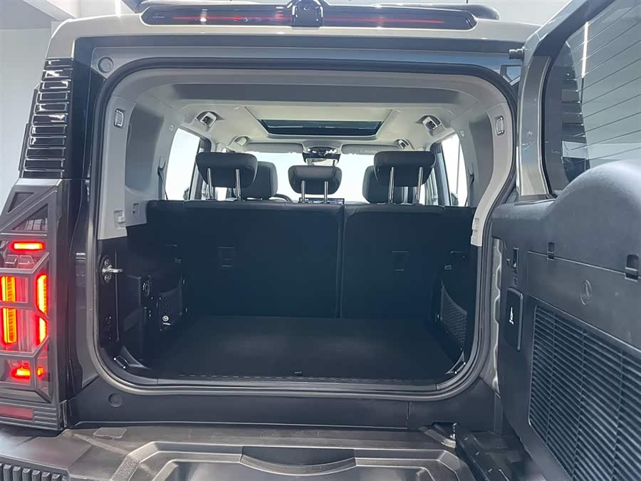 Jetour Traveller 2023 car image #31