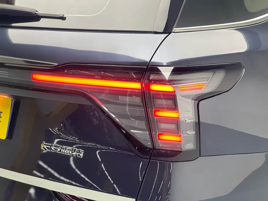 Ford Edge 2023 car image #31
