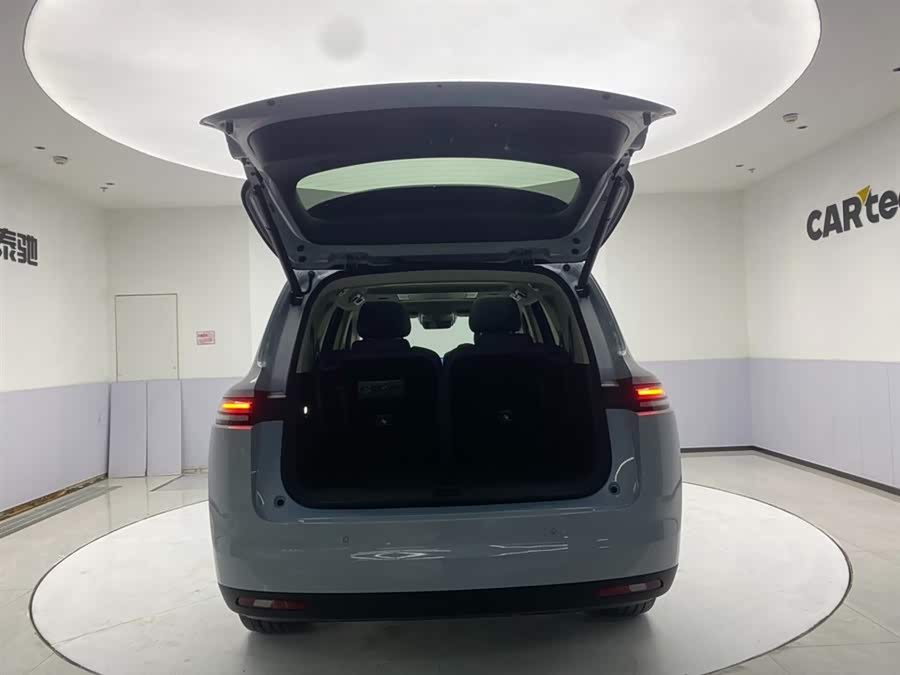 Leapmotor C16 2025 immagine di auto #31