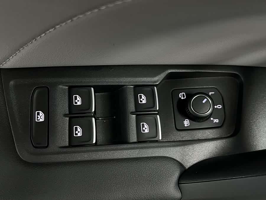 Volkswagen Tayron 2022 car image #31