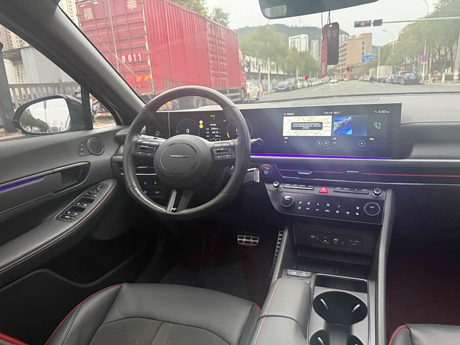 Hyundai Sonata 2024 immagine di auto #31