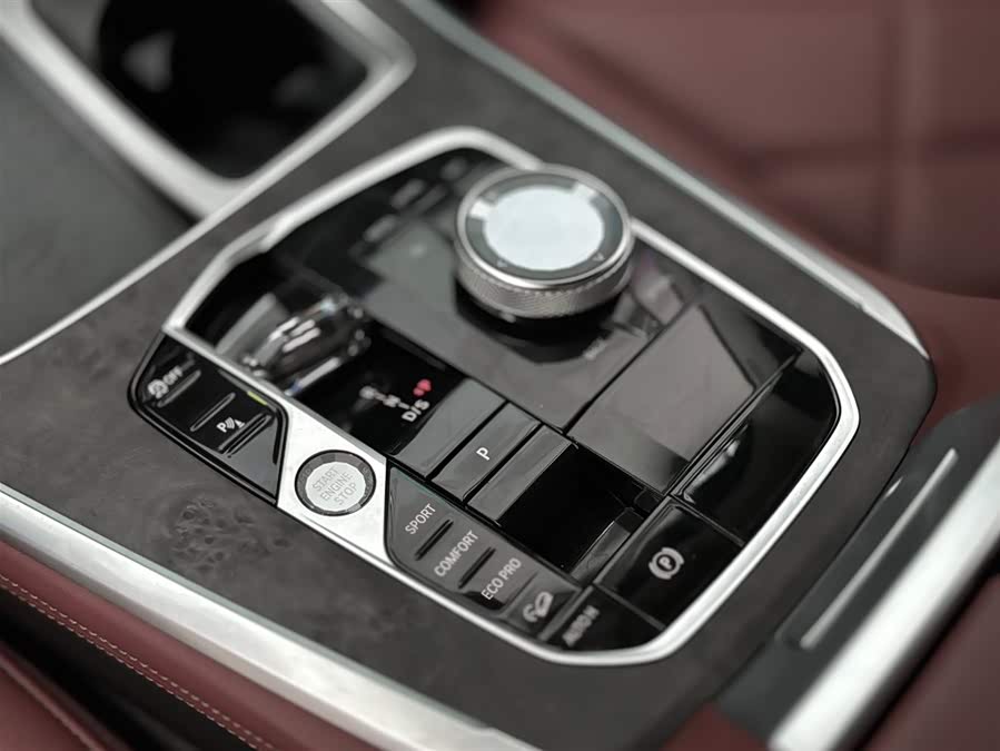 BMW X5 2025 imagen de coche #31