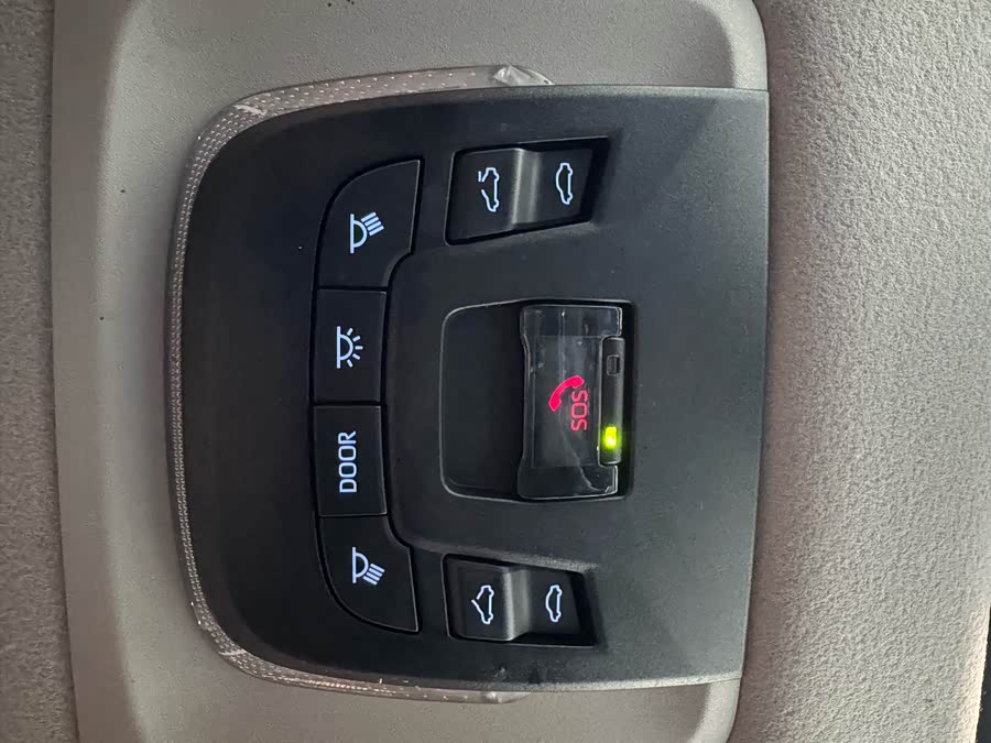 Toyota Frontlander 2022 car image #31