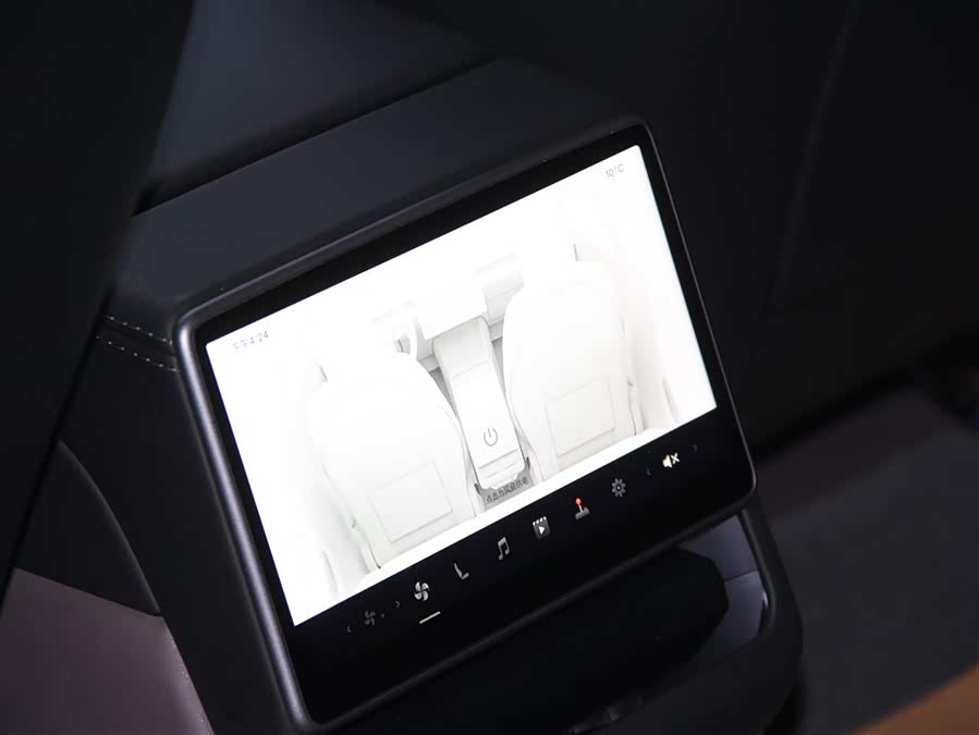 特斯拉 Model 3 2025 汽车图片 #31