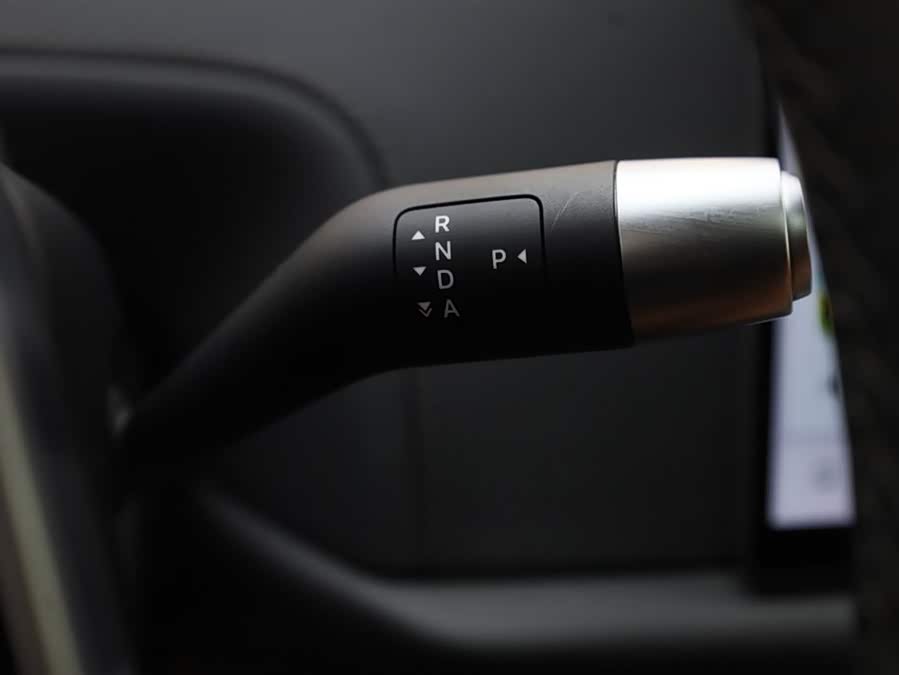 Li L7 2025 immagine di auto #31