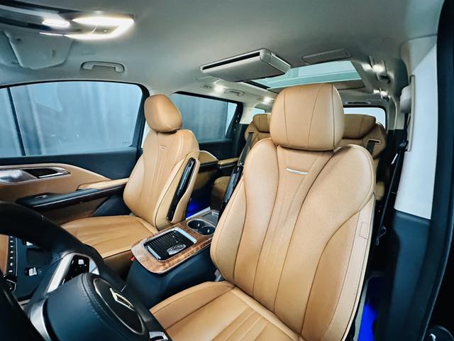 HongQi HQ9 2023 #31 HongQi HQ9 2023 car image #31