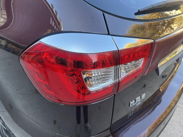 BYD S7 2015 car image #31