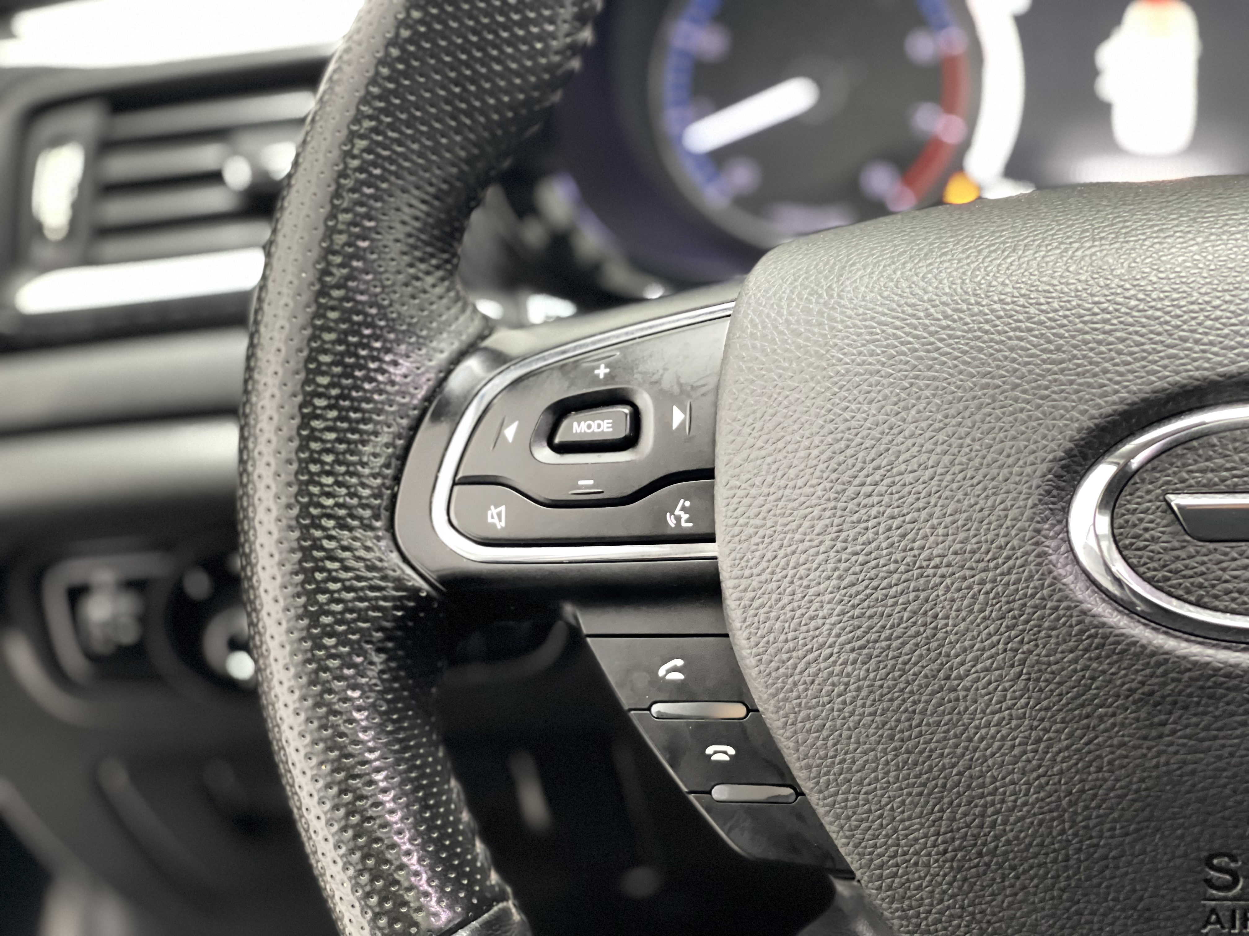 GAC Trumpchi GS7 2018 #31 GAC Trumpchi GS7 2018 car image #31